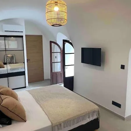 Authentique Appartement Vue Montagnes Avec Grand Patio Et Jacuzzi Chauffe Santa-Reparata-di-Balagna Exterior photo