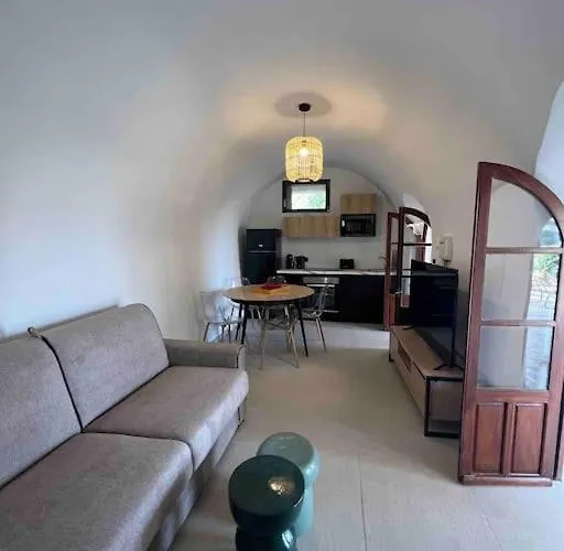 Authentique Appartement Vue Montagnes Avec Grand Patio Et Jacuzzi Chauffe