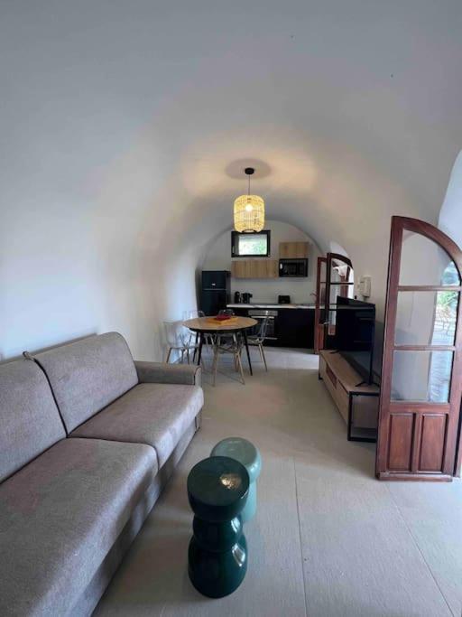 Apartment Authentique Vue Montagnes Avec Grand Patio Et Jacuzzi Chauffe