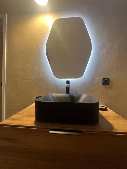 Authentique Vue Montagnes Avec Grand Patio Et Jacuzzi Chauffe Santa-Reparata-di-Balagna